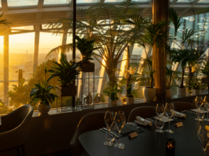 Vinoly-Room-in-Sky-Garden-PREMIUM- Interior Image